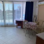 голямо и просторно студио * Σάνι Μπιτς