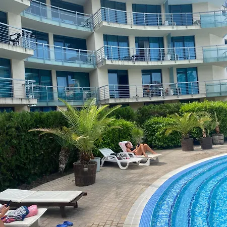 голямо и просторно студио Apartamento Sunny Beach