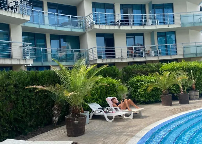 голямо и просторно студио شقة ساني بيتش